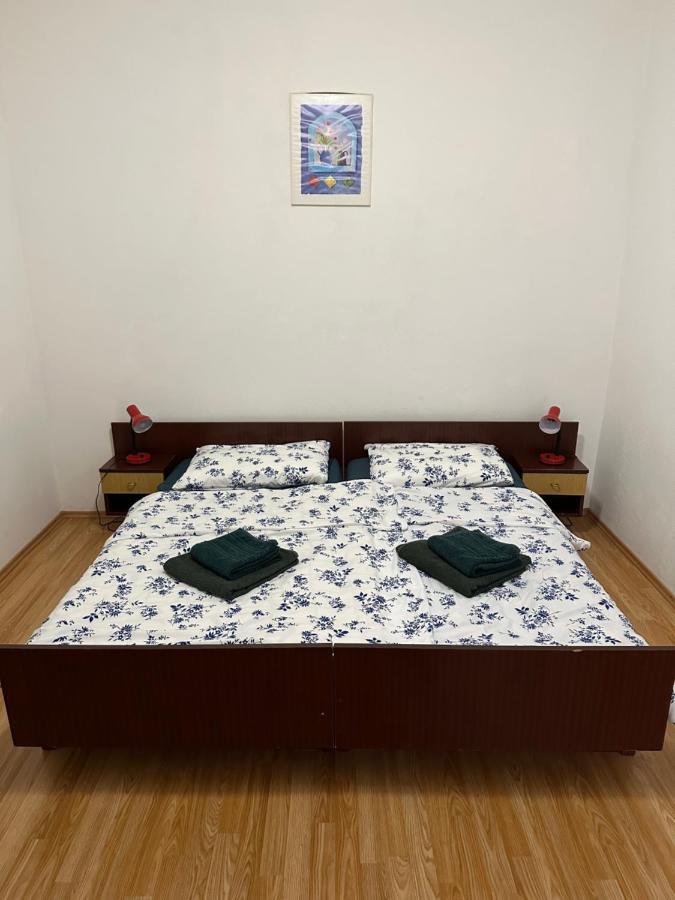 Apartmani Marko Novalja Exterior foto