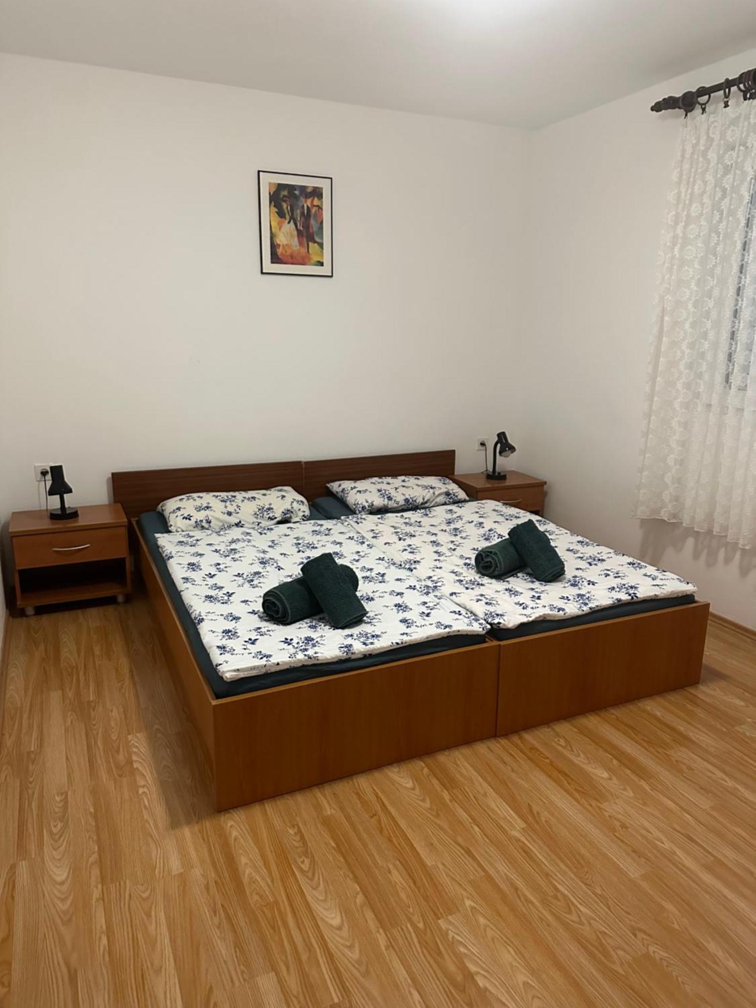 Apartmani Marko Novalja Exterior foto