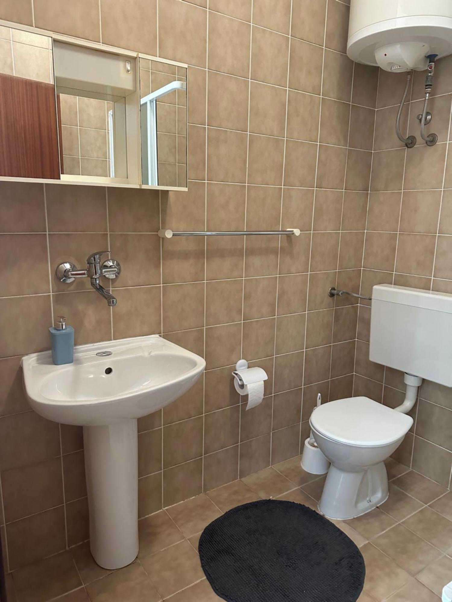 Apartmani Marko Novalja Exterior foto
